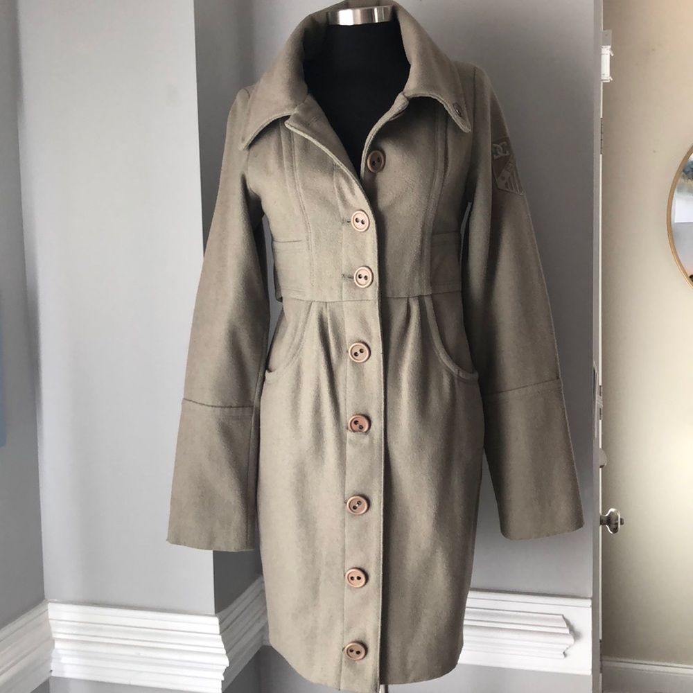 Wool coat with satin lining